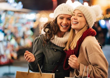 Shopping zur Black Week in Metzingen